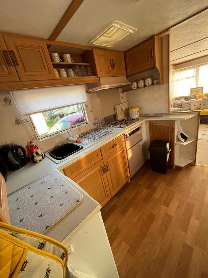The Samanda Van Newport Caravan Park Otel Hemsby Dış mekan fotoğraf